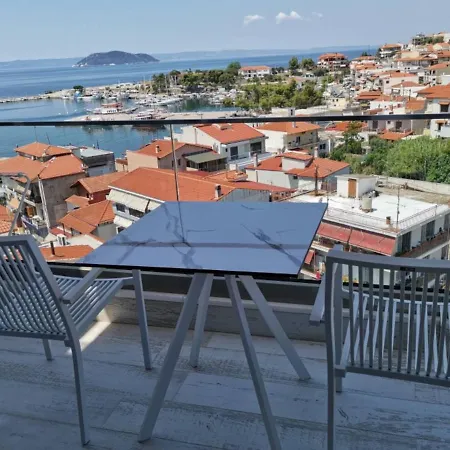 Kali Thea Neos Marmaras