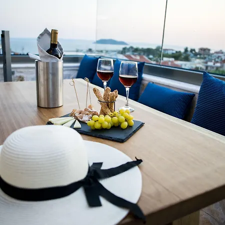 Kali Thea Hotel de apartamente 4*