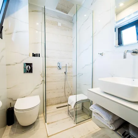 Kali Thea Hotel de apartamente 4*