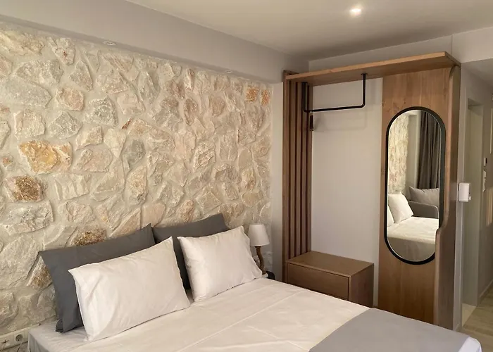 Kali Thea Aparthotel 3*