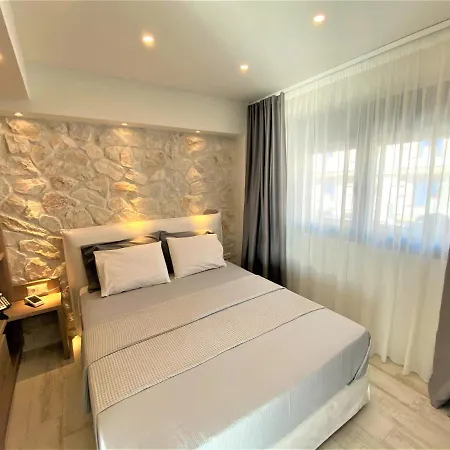 Kali Thea Aparthotel 3*